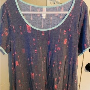 LulaRoe classic tee size xl brand new w/o tags